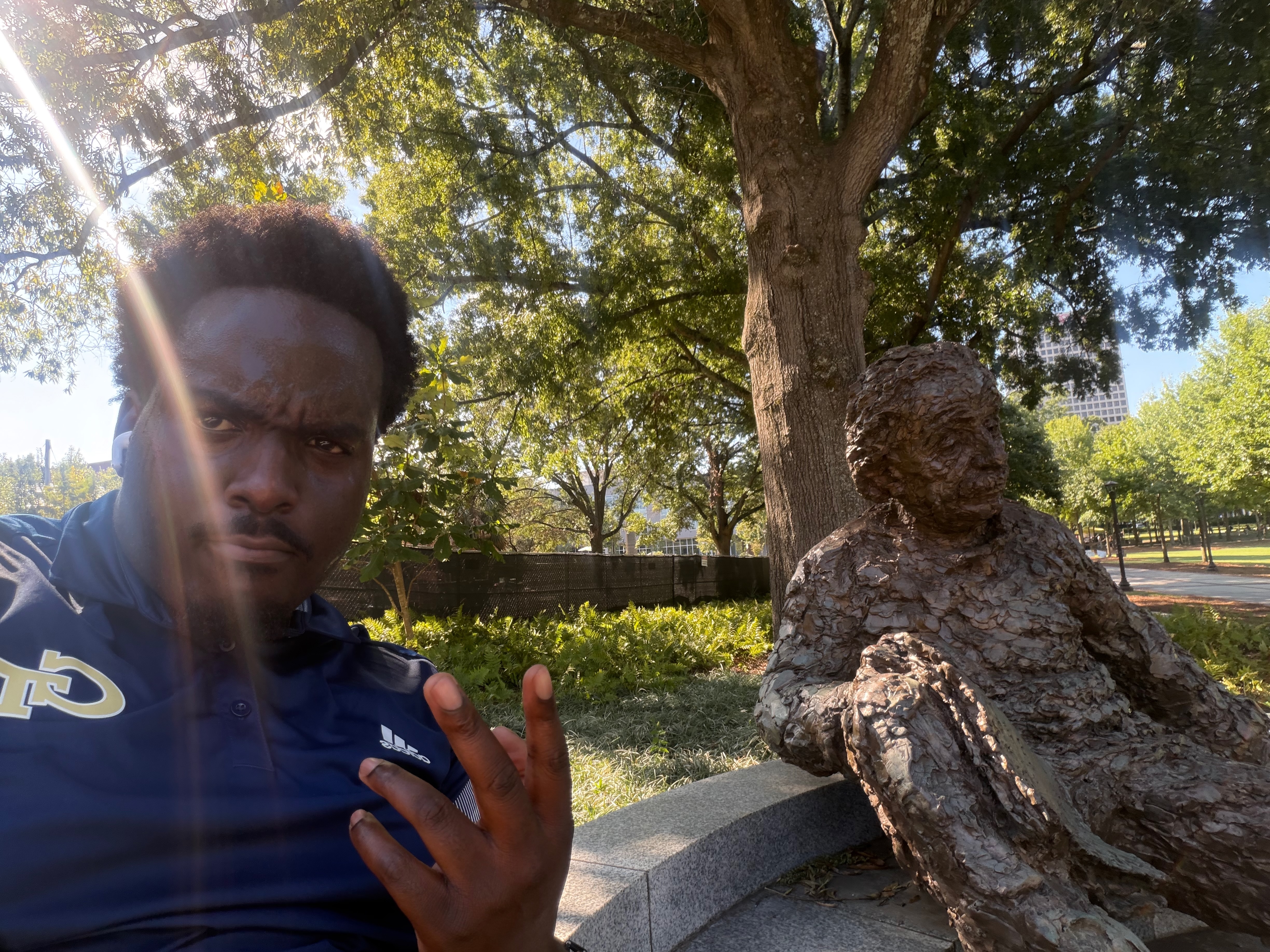 Clinton beside Einstein on Georgia Tech’s campus.